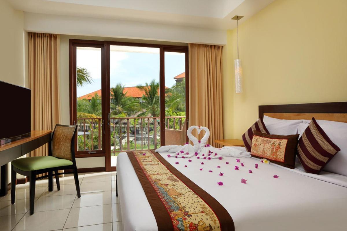 New Kuta Hotel Uluwatu Esterno foto