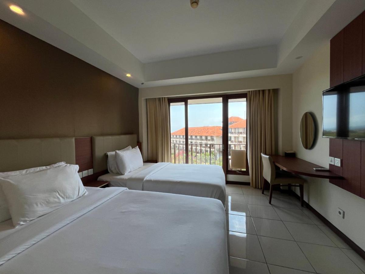 New Kuta Hotel Uluwatu Esterno foto
