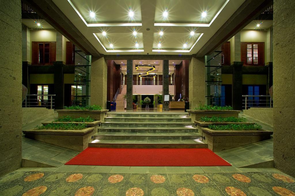 New Kuta Hotel Uluwatu Esterno foto