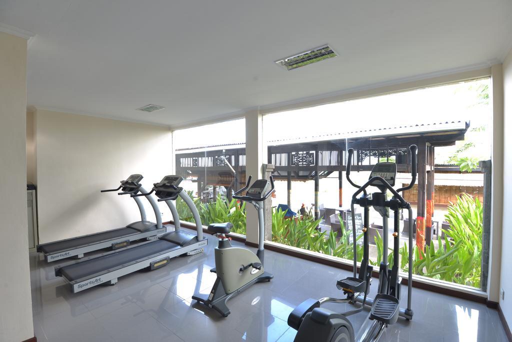New Kuta Hotel Uluwatu Esterno foto