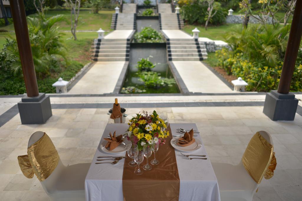 New Kuta Hotel Uluwatu Esterno foto