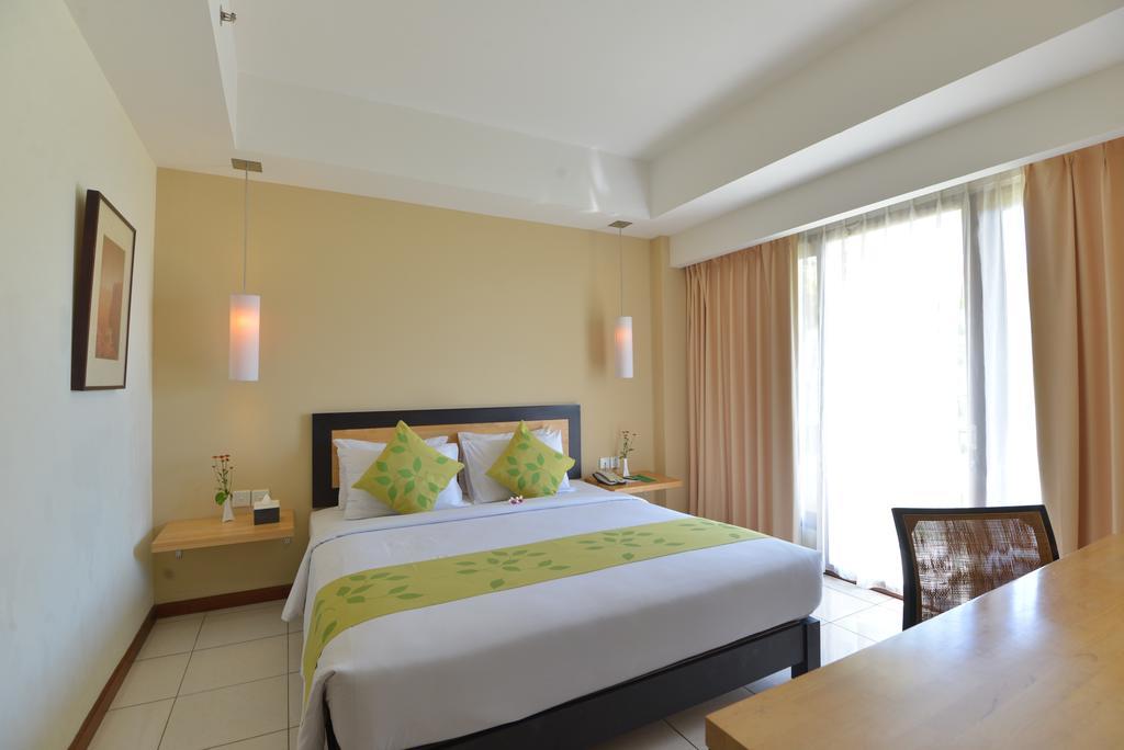 New Kuta Hotel Uluwatu Esterno foto