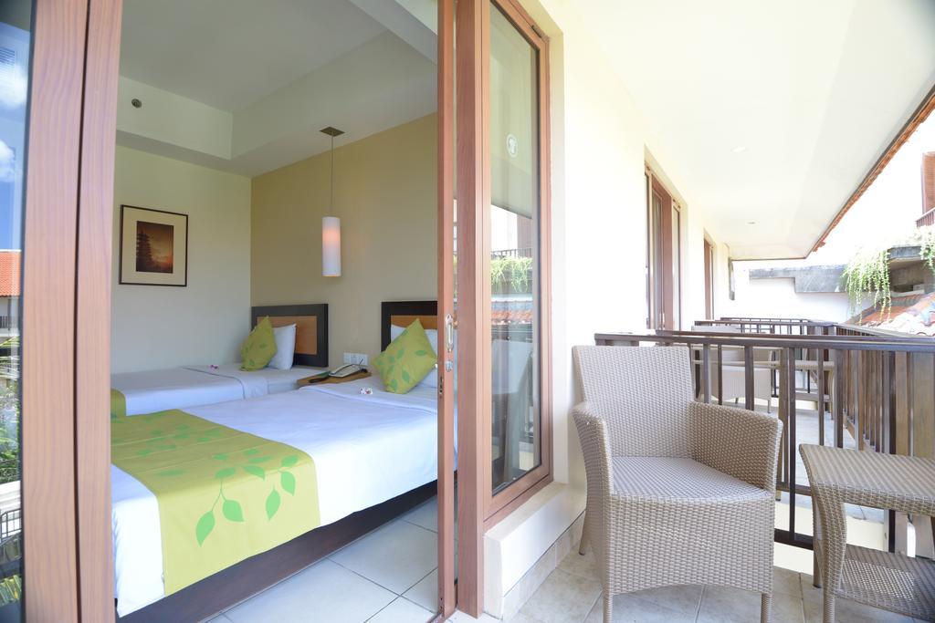 New Kuta Hotel Uluwatu Esterno foto