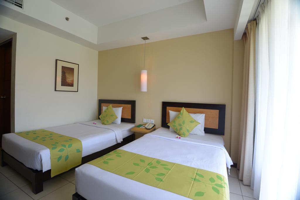 New Kuta Hotel Uluwatu Esterno foto